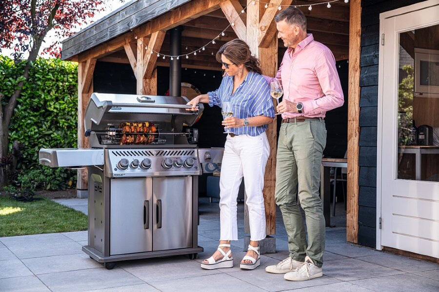 Газовый гриль Napoleon Rogue-525 SE с ИК горелкой стальной