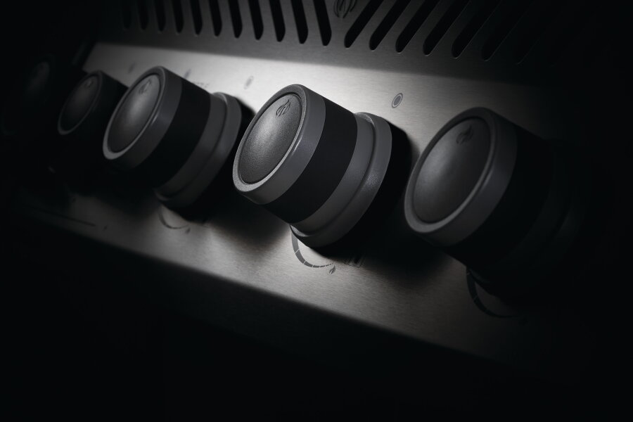 Газовый гриль Napoleon Rogue-525 XT с ИК горелкой черный