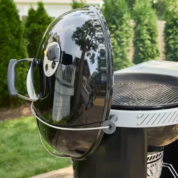 Угольный гриль Weber Performer Premium GBS 57 см черный 