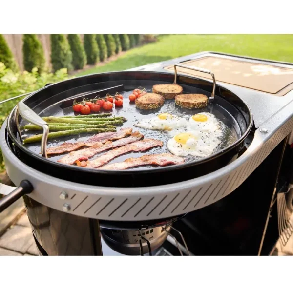 Угольный гриль Weber Performer Premium GBS 57 см черный 