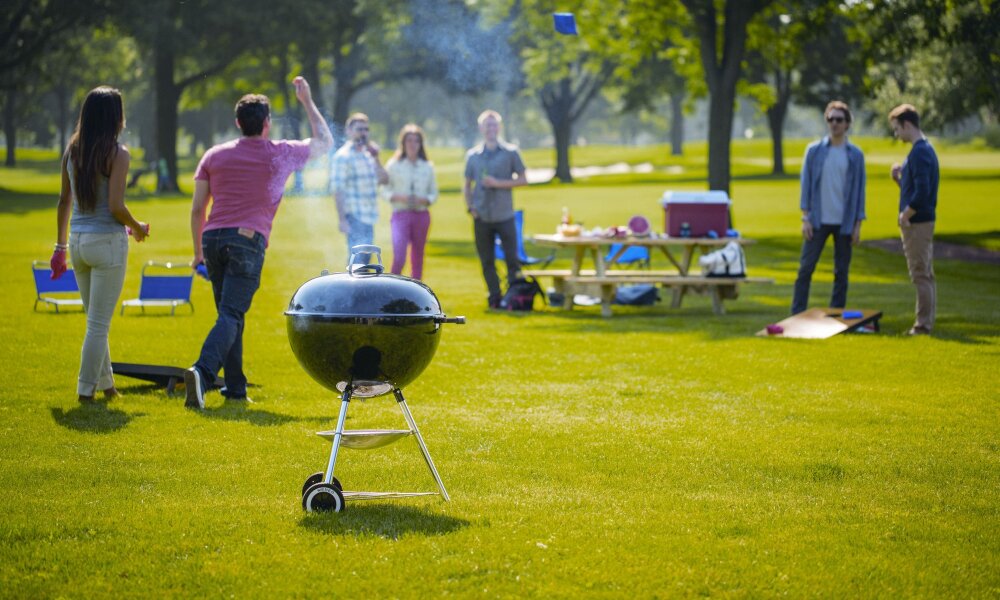 Угольный гриль Weber Classic Kettle 57 см черный