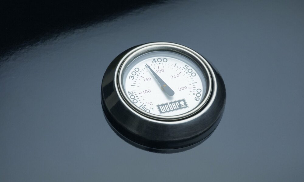 Угольный гриль Weber Master-Touch GBS 57 см черный