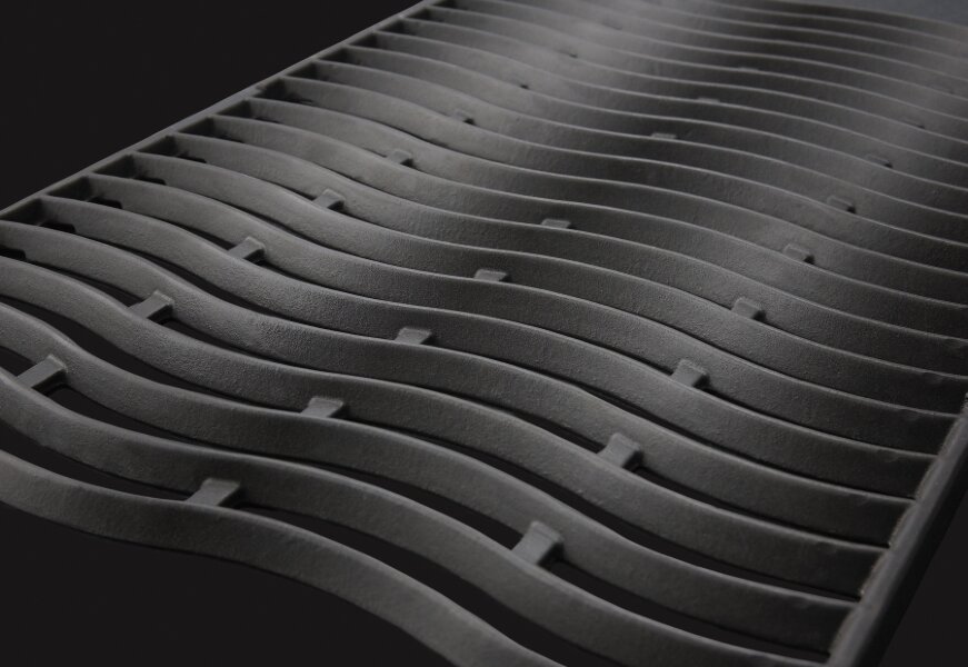 Газовый гриль Napoleon Rogue-425 с конфоркой черный