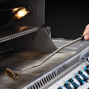 Щетка для чистки решеток гриля Napoleon с латунным ворсом