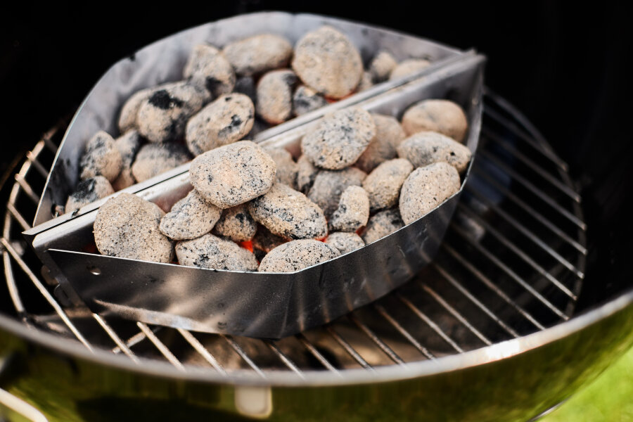 Угольные брикеты Weber 4 кг кокосовые