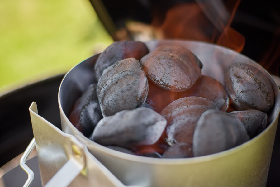 Угольные брикеты Weber 8 кг кокосовые