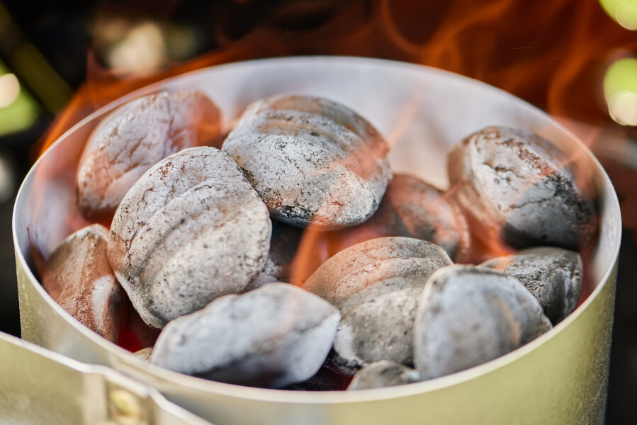 Угольные брикеты Weber 8 кг кокосовые