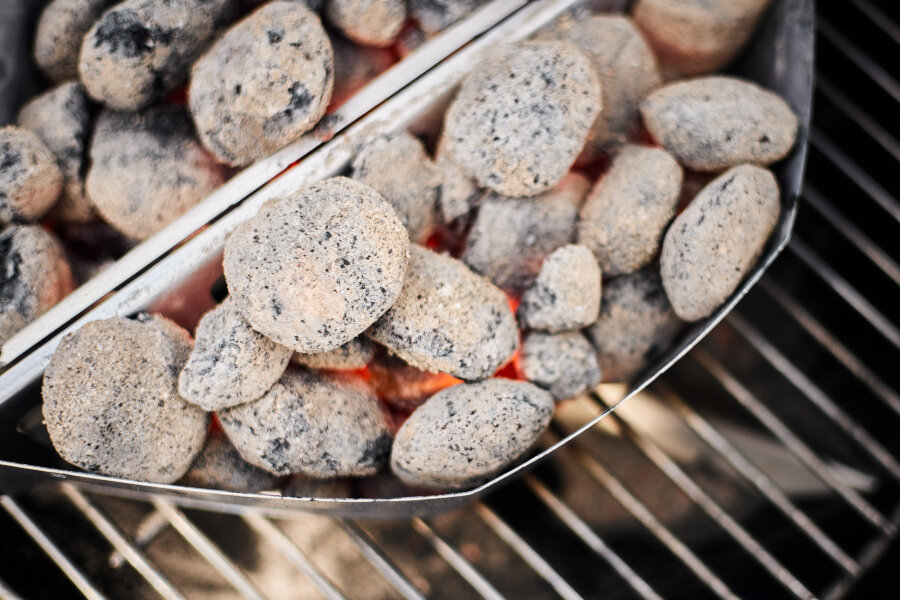 Угольные брикеты Weber 8 кг кокосовые