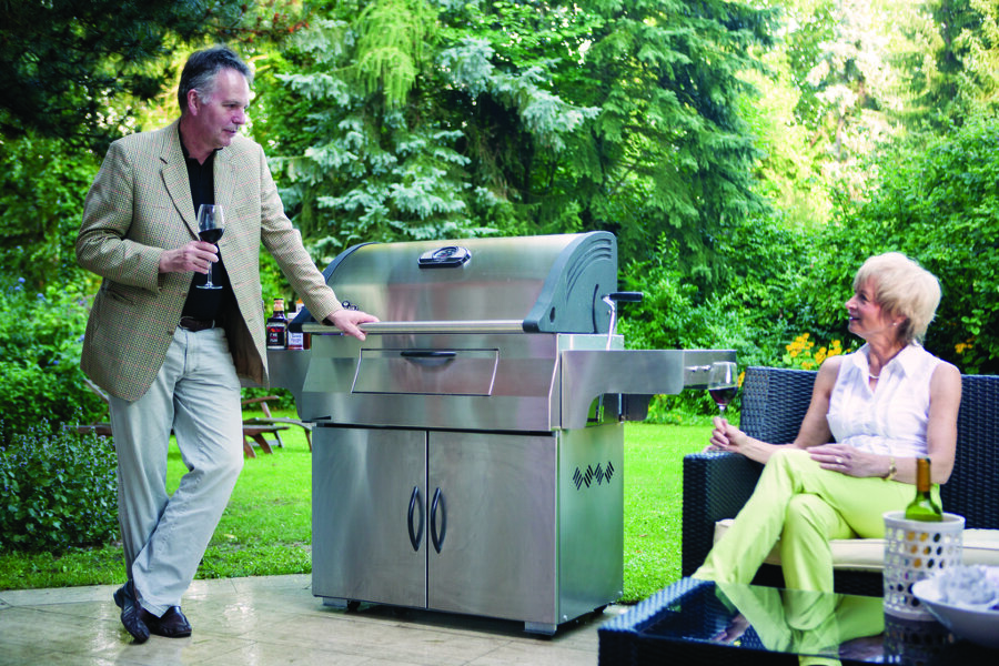 Угольный гриль Napoleon PRO-605