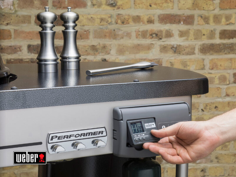 Угольный гриль Weber Performer Deluxe GBS 57 см черный