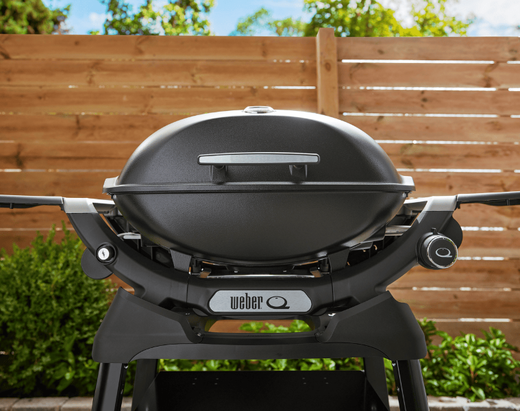 Газовый гриль Weber Q 2200N черный на подставке