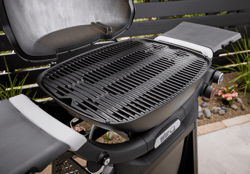 Газовый гриль Weber Q 3200N черный с тележкой