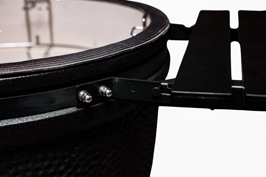 Керамический гриль GRLLR Ember 22″ глянцево-черный с тележкой