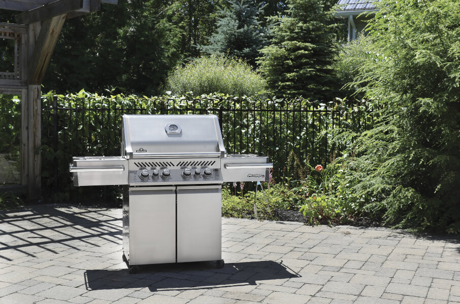 Газовый гриль Napoleon Prestige PRO-500