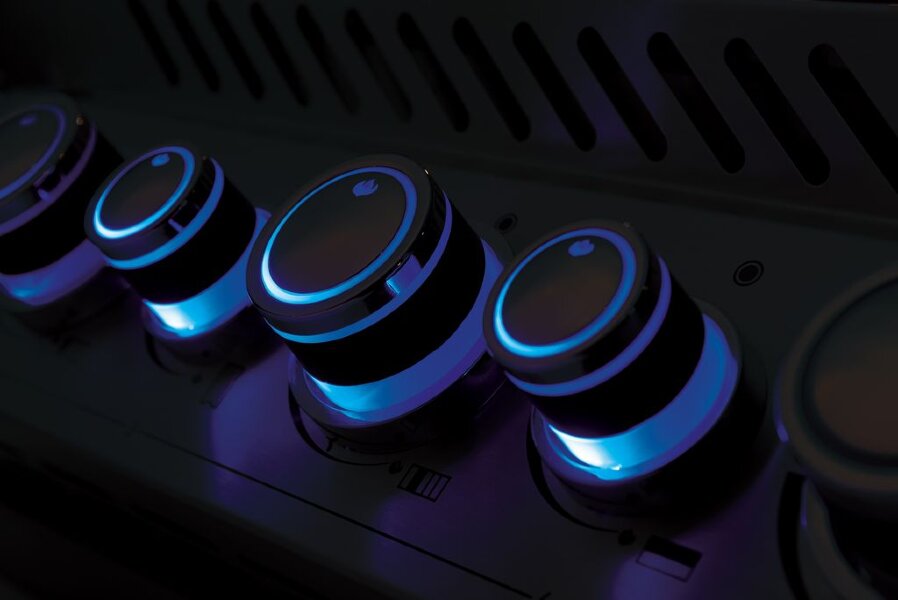 Газовый гриль Napoleon Prestige PRO-500