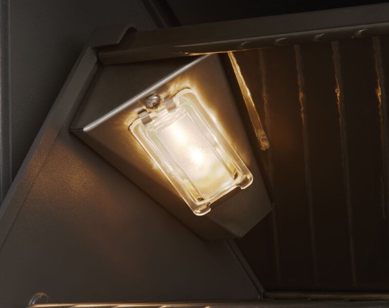 Газовый гриль Napoleon Prestige PRO-500