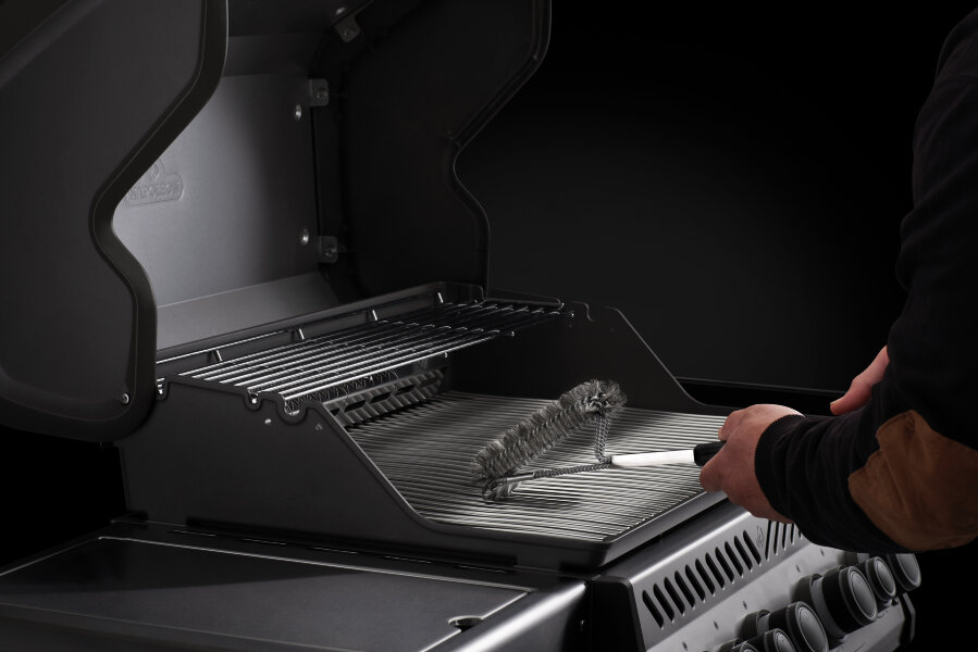 Щетка для чистки решеток Napoleon трехрядная с ворсом из нержавеющей стали