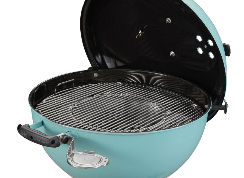 Угольный гриль Weber Master-Touch GBS C-5750 бирюзовый
