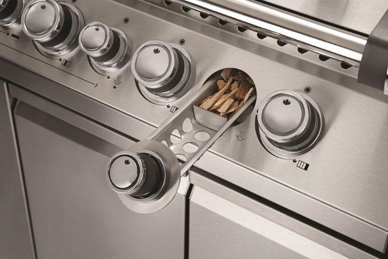 Газовый гриль Napoleon Prestige PRO-825