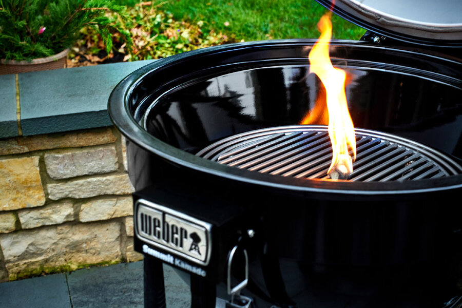 Угольный гриль Weber Summit Kamado E6