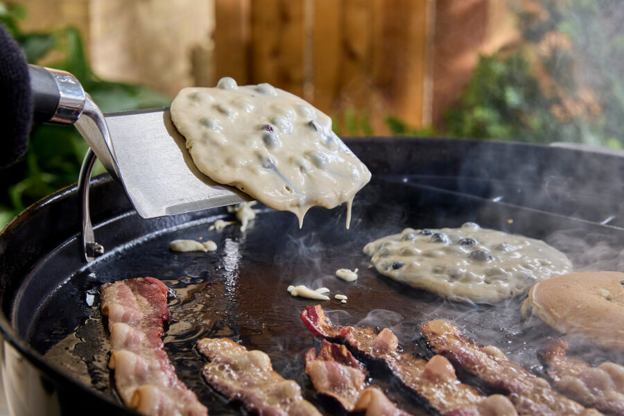 Противень чугунный для угольных грилей 57 см Weber полноразмерный
