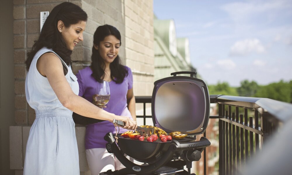 Электрический гриль Weber Q 1400 темно-серый ( на подставке)