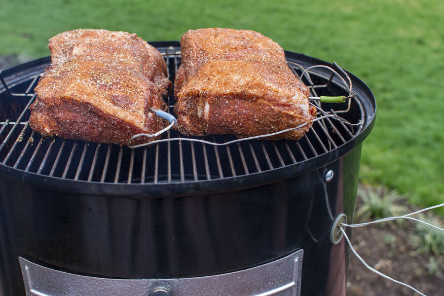 Коптильня Weber Smokey Mountain Cooker 57 см (угольный смокер)