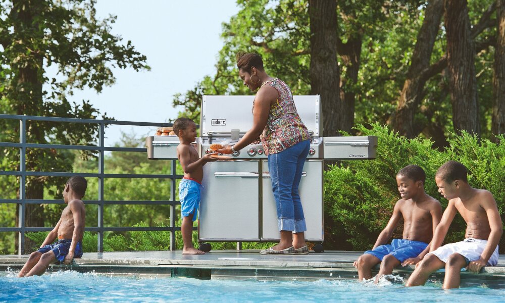 Газовый гриль Weber Summit S-670 GBS сталь