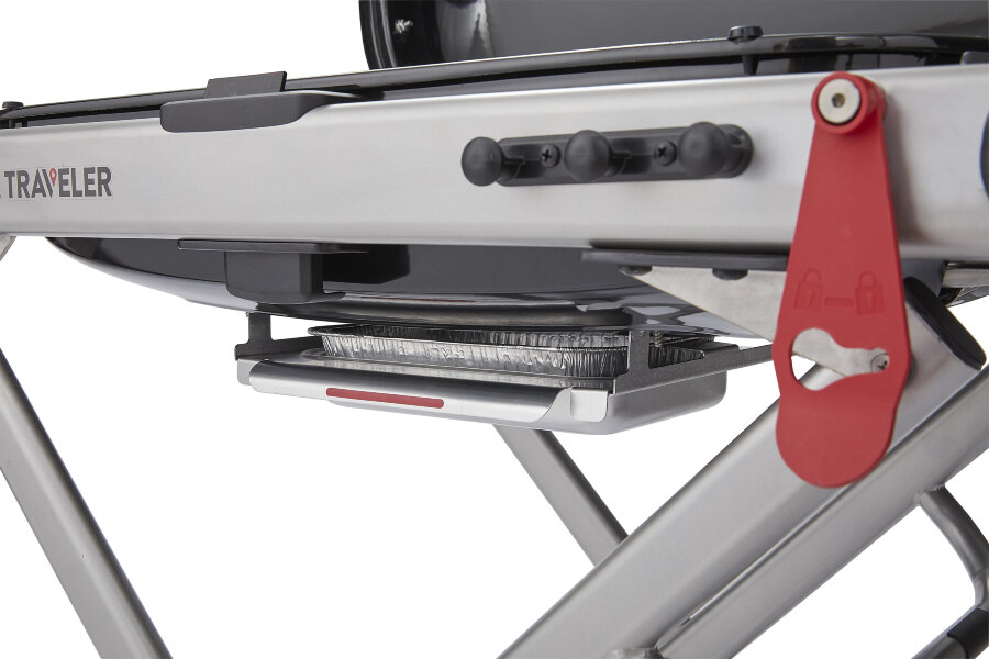 Газовый гриль Weber Traveler черный