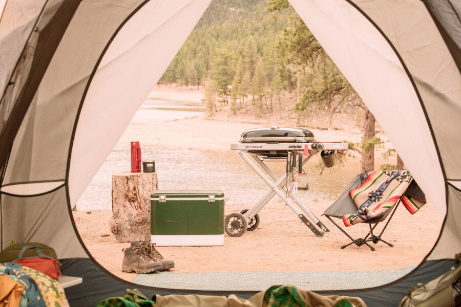 Газовый гриль Weber Traveler черный