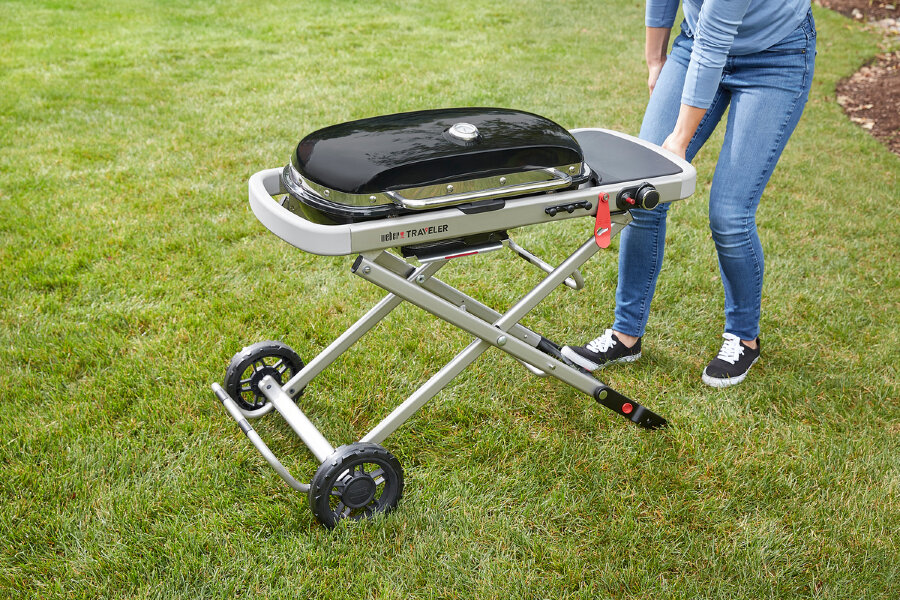Газовый гриль Weber Traveler черный