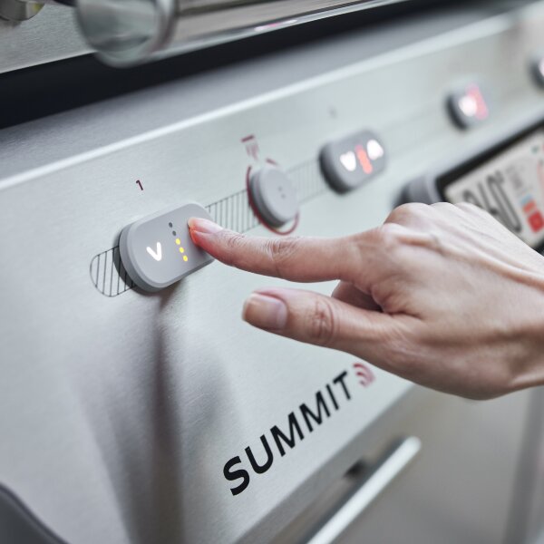 Газовый гриль Weber Summit FS38X S Smart стальной