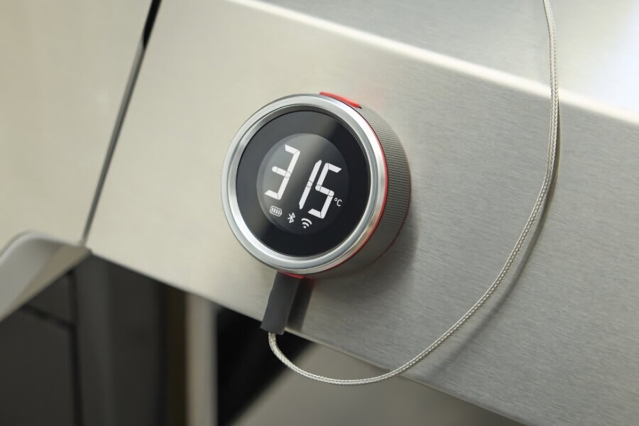 Газовый гриль Weber Genesis EPX-435W черный