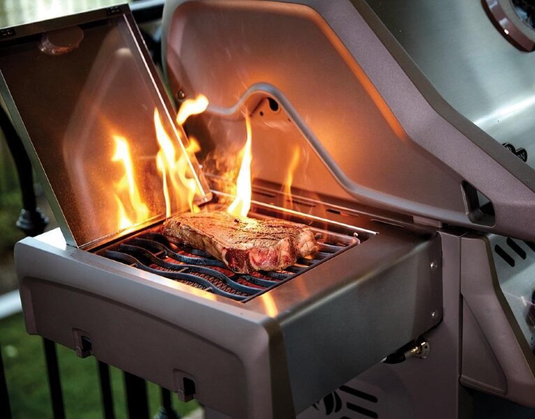 Газовый гриль Napoleon Rogue-525 с ИК горелкой стальной