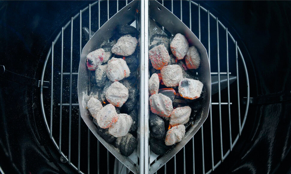 Угольный гриль Weber Master-Touch GBS C-5750 дымчатый