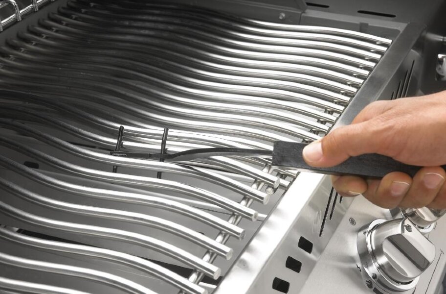 Устройство для захвата и извлечения решеток из гриля Napoleon