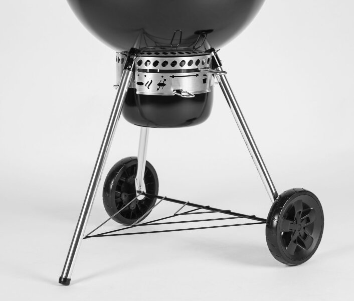 Угольный гриль Weber Master-Touch GBS E-5750 черный