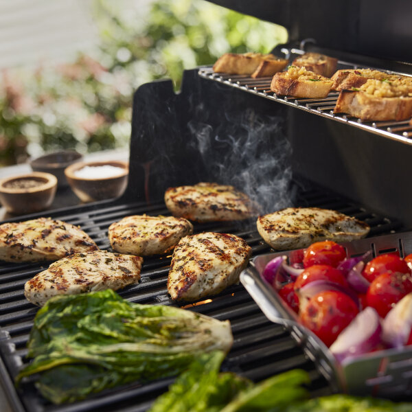 Газовый гриль Weber Genesis E-415 черный