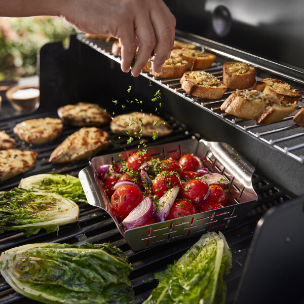 Газовый гриль Weber Genesis E-415 черный