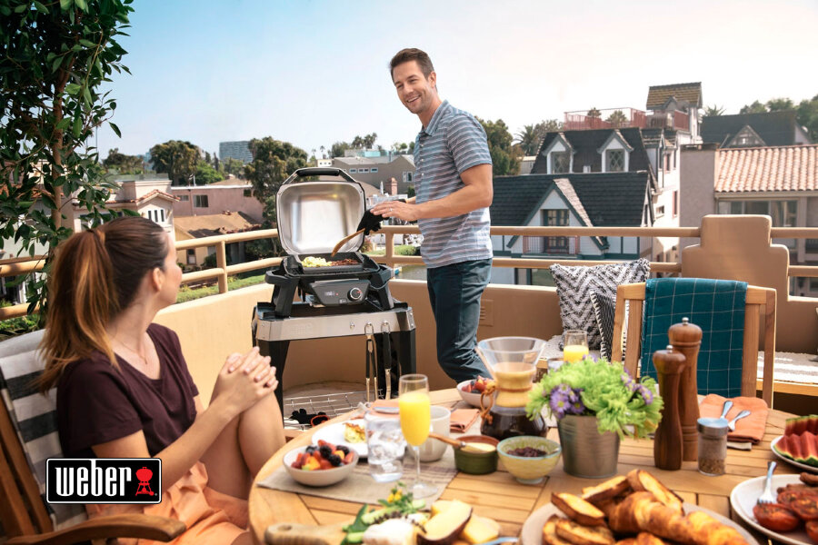 Электрический гриль Weber PULSE 1000 черный