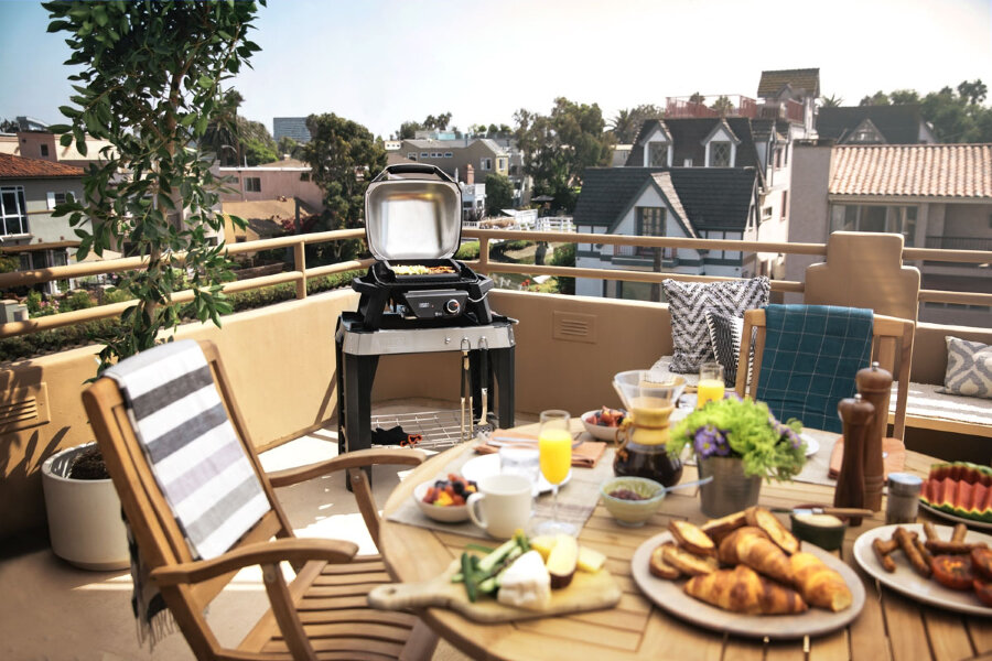 Электрический гриль Weber PULSE 1000 черный