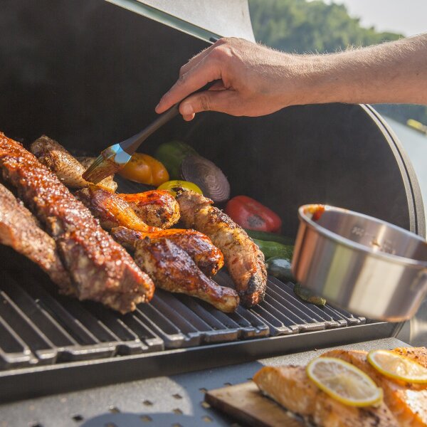 Коптильня Broil King Regal Grill 400 (угольный смокер)