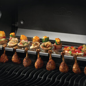 Полка для грилей Napoleon Rogue-425 нержавеющая сталь