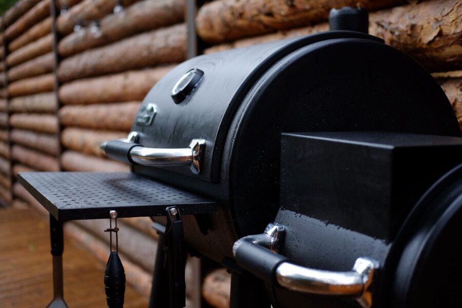 Коптильня Broil King Regal Offset 400 (угольный смокер)