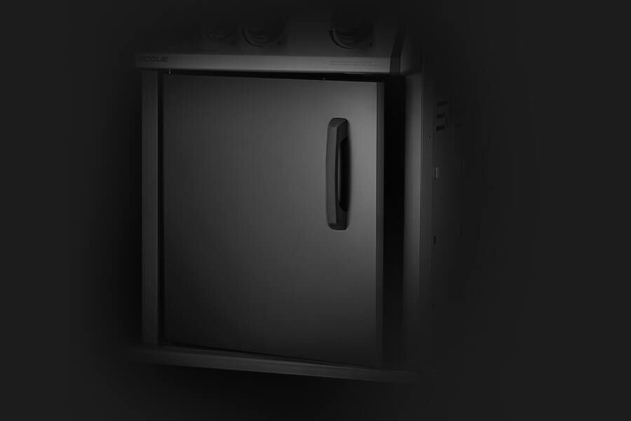 Газовый гриль Napoleon Rogue-365 SB с конфоркой черный