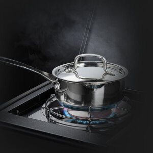 Газовый гриль Napoleon Rogue-525 SB с конфоркой черный