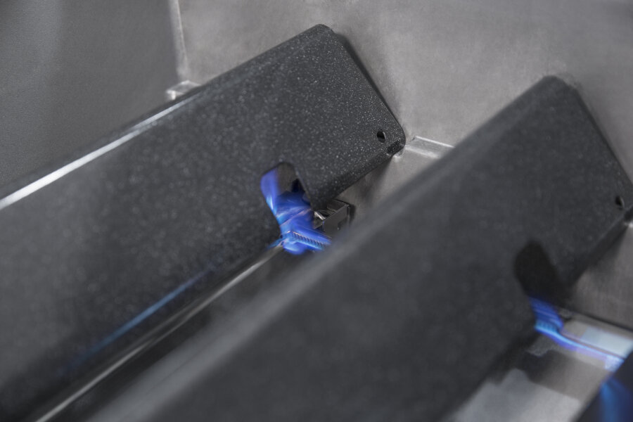 Газовый гриль Weber Spirit II E-320 GBS черный