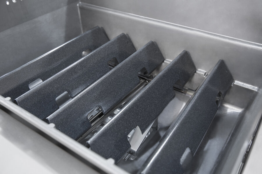 Газовый гриль Weber Spirit II E-320 GBS черный