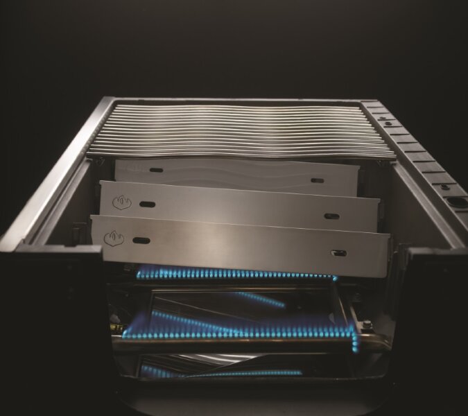 Газовый гриль Napoleon Rogue-425 с ИК горелкой черный