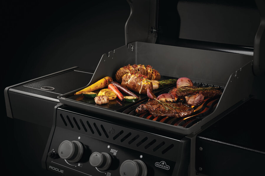 Противень-планча глянцевая для грилей Napoleon Rogue-365/525 чугун